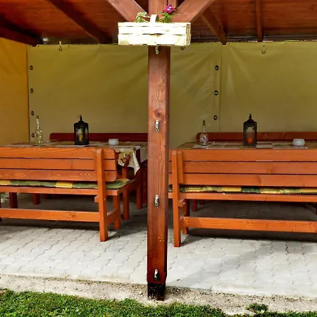 Illes Vendeghaz Gasthof Keszthely