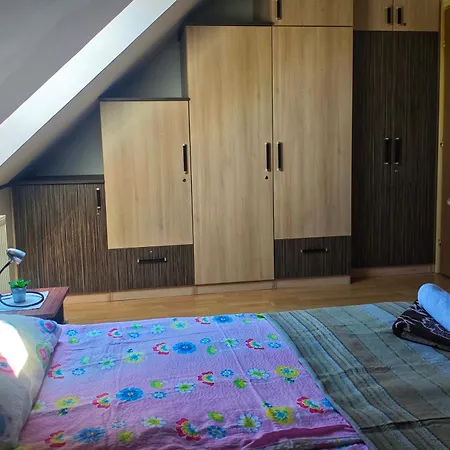 Illes Vendeghaz 3* Кестхей