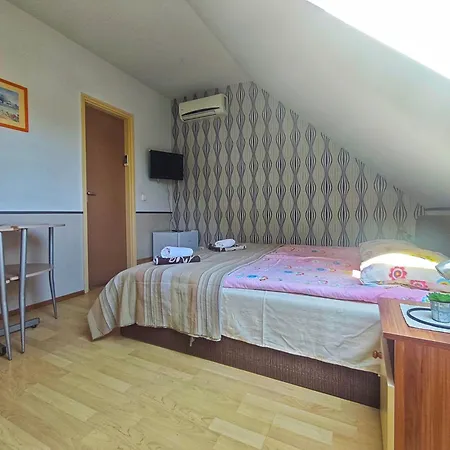 Guest house Illes Vendeghaz Keszthely
