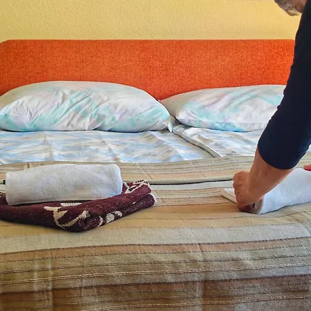 Illes Vendeghaz Keszthely