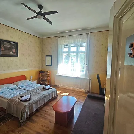 Illes Vendeghaz Gæstehus