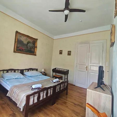 Illes Vendeghaz Guest house Keszthely
