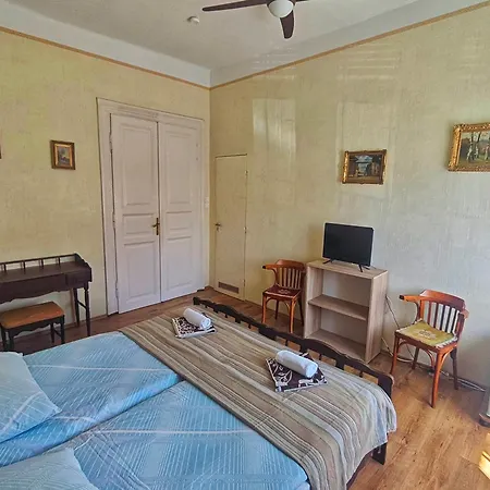 Illes Vendeghaz Keszthely