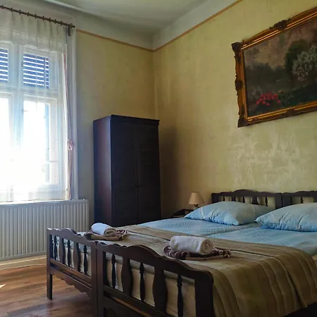 Illes Vendeghaz 3* Keszthely