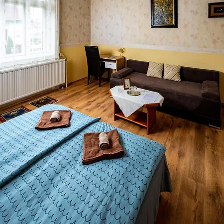 Illes Vendeghaz Guest house