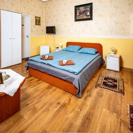 Illes Vendeghaz Guest house Keszthely