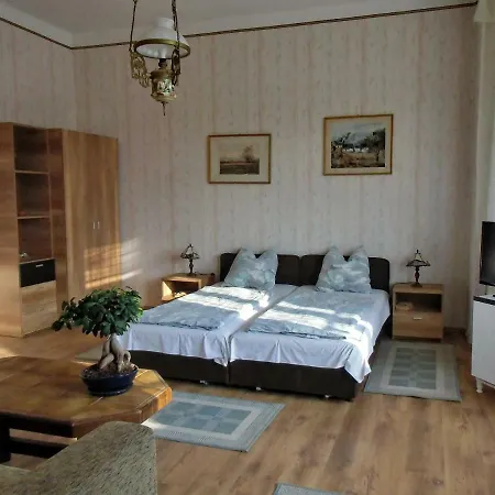 Illes Vendeghaz Guest house Keszthely