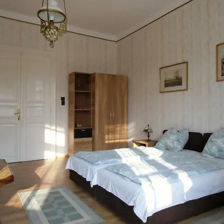 Illes Vendeghaz Guest house Keszthely