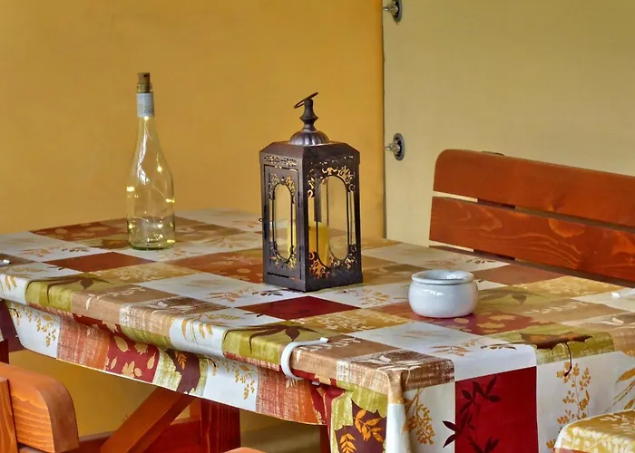 Illes Vendeghaz קסזטלי