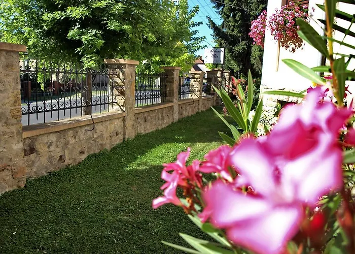 בית הארחה Illes Vendeghaz קסזטלי