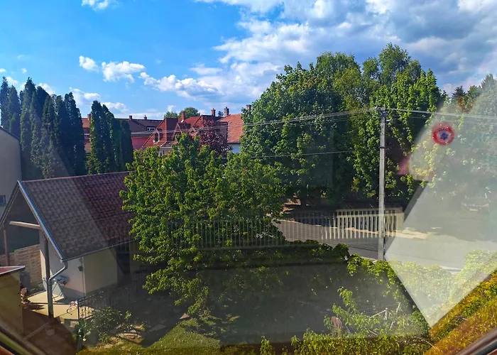 Illes Vendeghaz בית הארחה