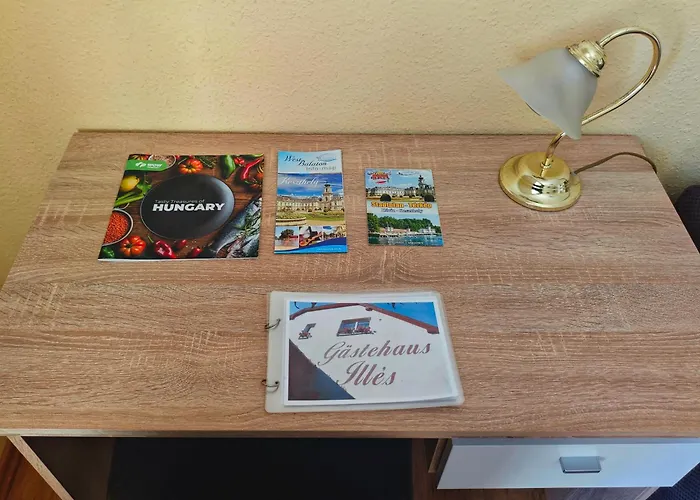 Illes Vendeghaz בית הארחה 3*