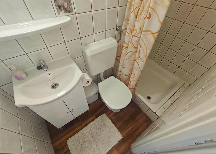 Konukevi Illes Vendeghaz 3*